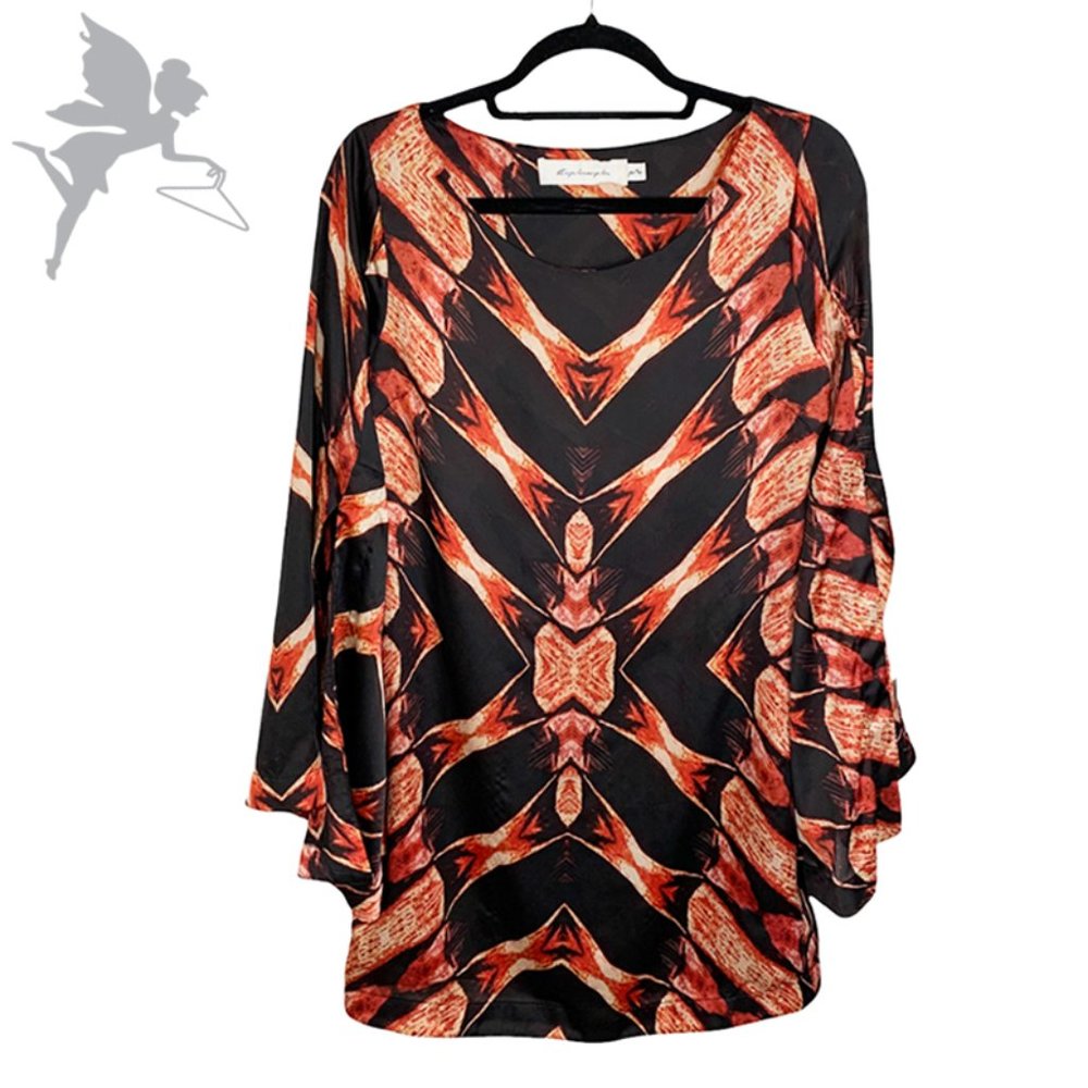 T Bags Los Angeles Flare Sleeve Flame Shift Dress